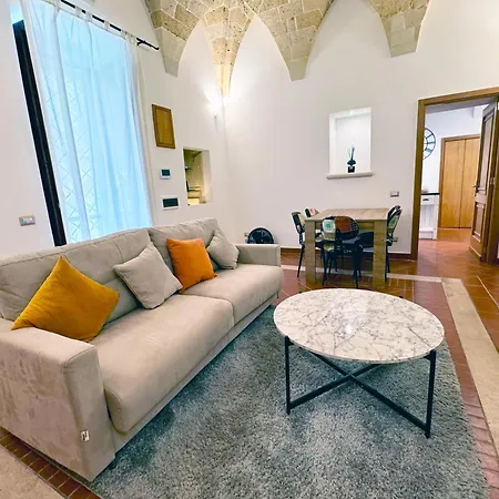 Casa Ginevra, Private Parking Лечче